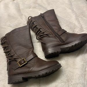 Size 9 brown boots